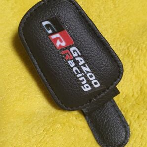 トヨタGR レザーサンバイザークリップ。他にべ―ジュとレッドもございます。激安価格値引き交渉不可。