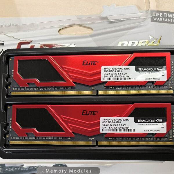 Team DDR4 3200Mhz PC4-25600 デスクトップ用メモリ8GB×2枚