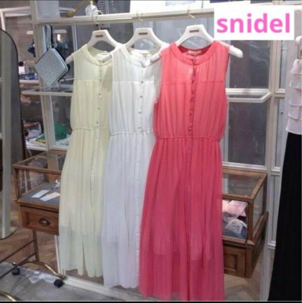 スナイデル snidel シフォン プリーツ ワンピース ノースリーブ