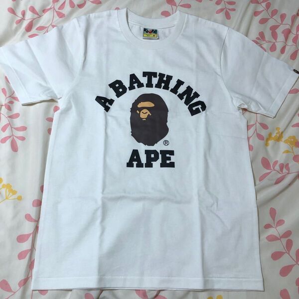 アベイシングエイプ Tシャツ ape ホワイト 男女兼用
