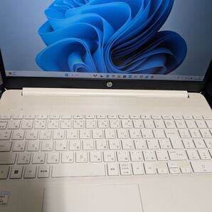 HP ノートパソコン HP 15s-eq 15.6インチフルHD AMD 3020e 8GB 128GB SSD ピュアホワイト