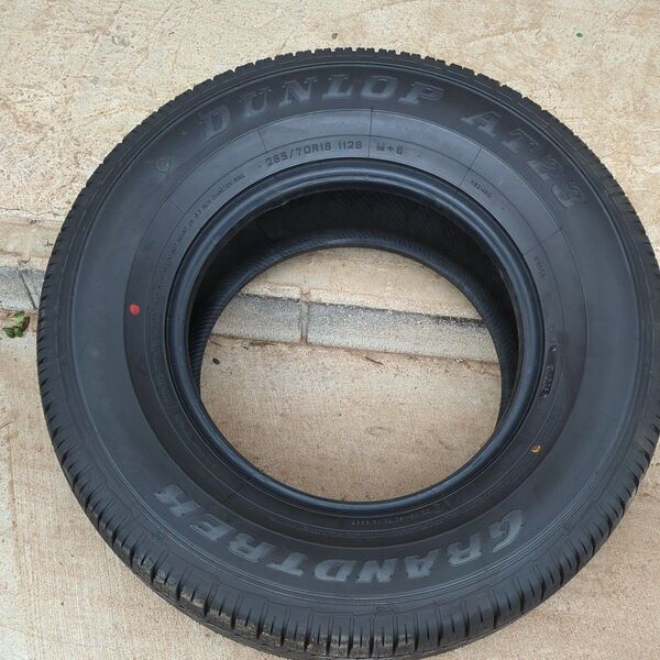 ダンロップ DUNLOP GRANDTREK AT23 265/70R16 ランクル70 gdj76 新車外し 1本 ④