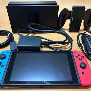 Nintendo Switch 本体 旧型(2017年製) ネオンレッド&ネオンブルー 外箱なし・付属品有り ニンテンドースイッチ