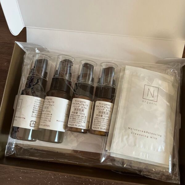 N organic モイスチュア&バランシング ローション セラム 2セット(洗顔・クレンジングは3日分)