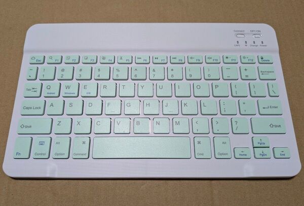 bluetoothキーボード 英語配列 充電式 Type-C グリーン