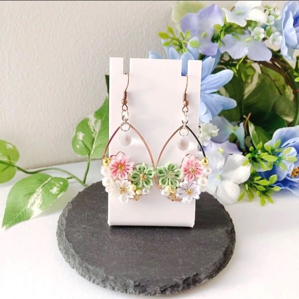 お花だんごのつまみ細工ピアス ピアス イヤリング プレゼント 団子 浴衣 着物 洋 ハンドメイド 三色 春 桜 花 和装 再販