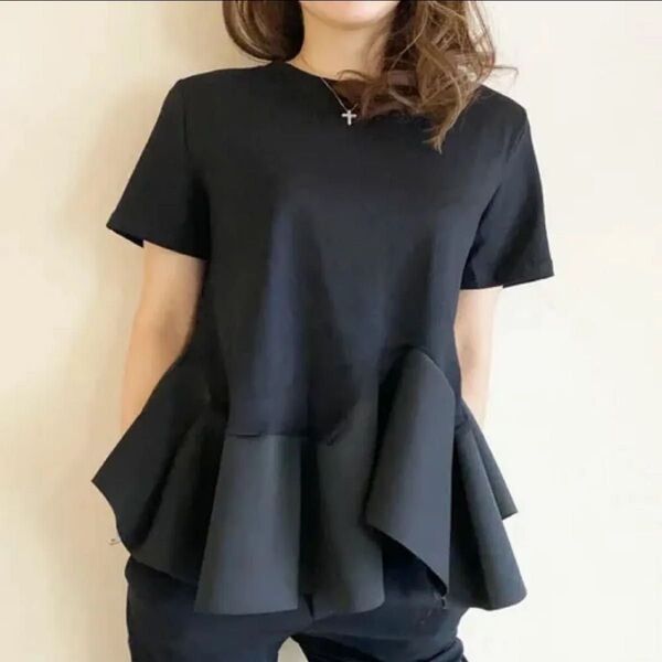 ペプラムカットソー トップス Tシャツ 半袖 オシャレ 大人可愛い フリル Mサイズ 黒 ブラック