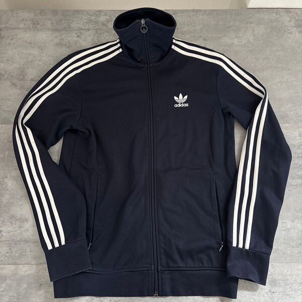 adidas トラックジャケット Lサイズ