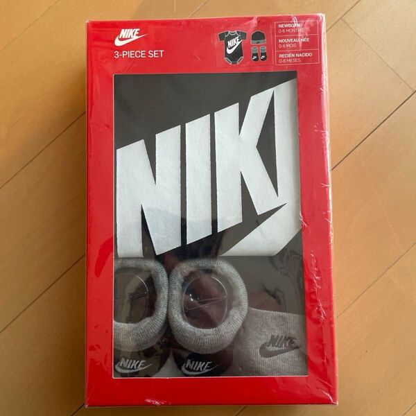 NIKE ボディスーツ 帽子 靴下セット 0-6ヶ月