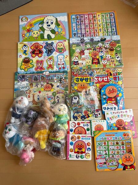 アンパンマン 絵本 9冊 ひらがなマグネット パズル6枚 ぬいぐるみ8体 幼児絵本