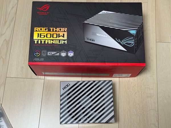 ROG Thor 1600W Titanium 電源ユニット ASUS