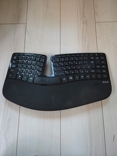 美品 Microsoft マイクロソフト キーボード ワイヤレス テンキー エルゴノミクス