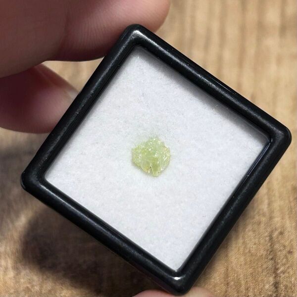 f5. フォスフォフィライト 燐葉石 原石 鉱物標本 天然石