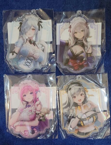 勝利の女神NIKKE 等身イラストアクリルキーホルダー4点セット コラボカフェ GALLERY