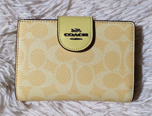 【美品中古】二つ折り財布