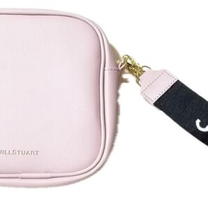 JILL STUART ロゴストラップつきスクエアバッグ