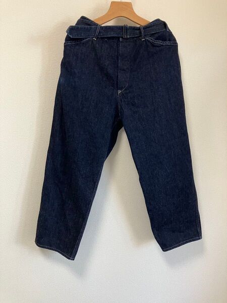 comoli ベルテッドデニム サイズ1 インディゴ デニムパンツ コモリ 22AW