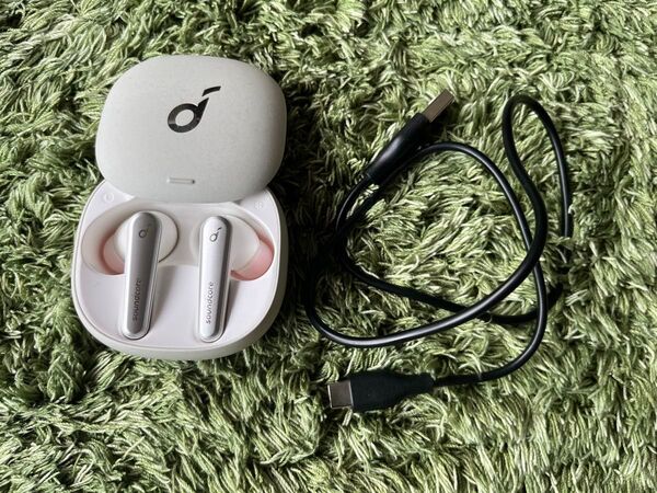 Anker ワイヤレスイヤホン Soundcore liberty 2 Pro ホワイト
