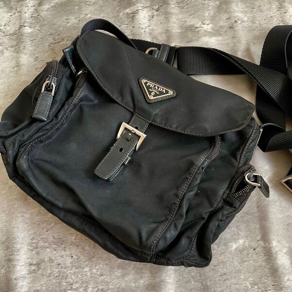 PRADA ナイロン ショルダーバッグ 三角ロゴ メッセンジャーバッグ y2k