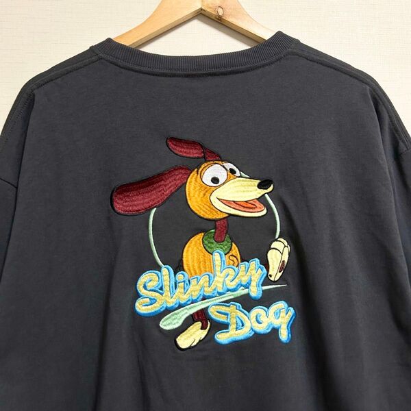 新品・タグ付き トイストーリー スリンキードッグ 半袖 Tシャツ グッズ グレー チャコーメンズ M サイズ レディース 可能