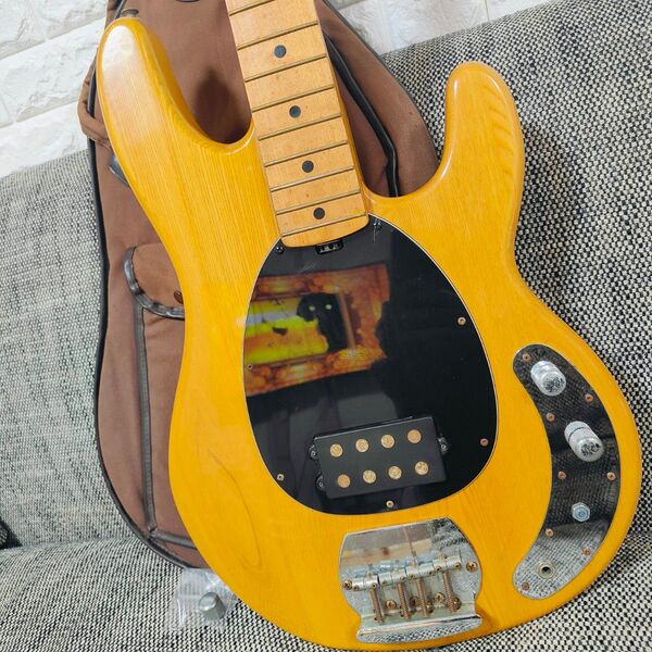OLP Ernie Ball MUSICMAN スティングレイベース 現状品特価