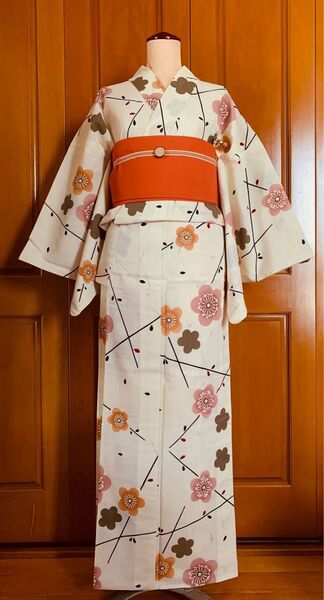 誂え品 高級浴衣地 注染 清楚な梅の柄の浴衣と綿紬の和楽唐桟帯真田紐と帯留のセット 上品 三勝源氏物語竺仙