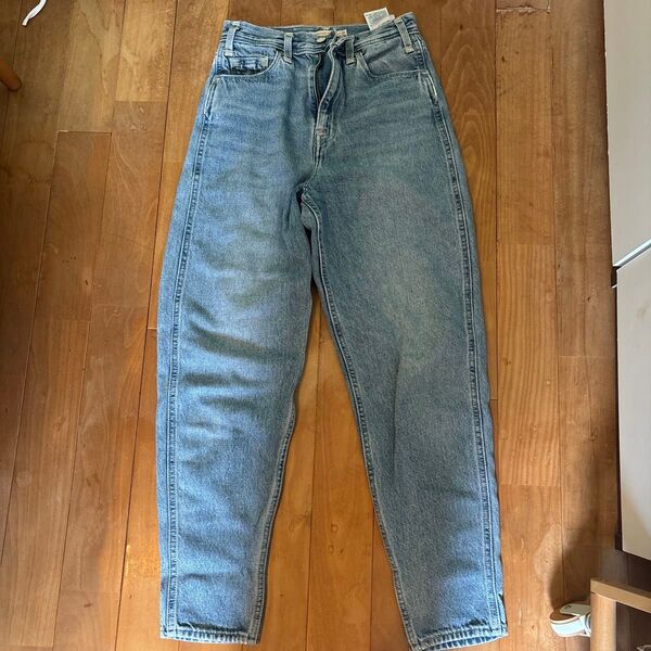 リーバイスのジーパンです。サイズが小さくなったので、売ります。