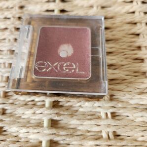 エクセル 単色アイシャドウ レッド系