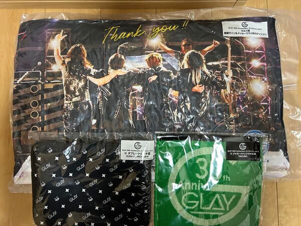 GLAY 30th Anniversaryエンタメくじ vol.2 ラスト賞 複製サイン&メッセージ入りBIGクッション他