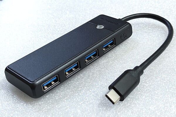 新品☆ORICO USB 3.0 ハブ 4ポート Type-C ブラック PAPW4A-C3