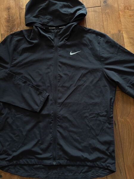 美品【NIKE】ランニング ウィンドブレーカー ブラック*L
