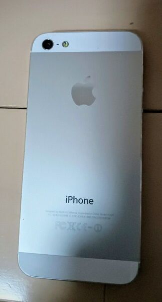 iPhone5 16GB MD298J/A シルバー ソフトバンク オマケにフィルム付