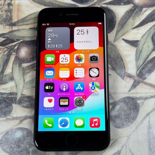 iPhone SE 第3世代 ミッドナイト 64 GB SIMフリー