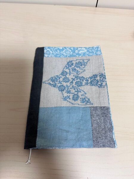 22 ハンドメイド ミナペルホネン ブックカバー