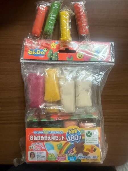 【新品】柔らか安全こむぎねんど8色詰替用セット