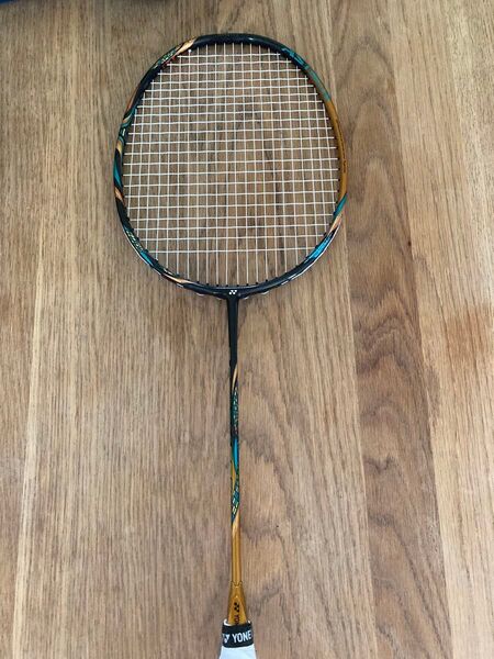 YONEX バドミントンラケット ASTROX88d PRO 3UG5