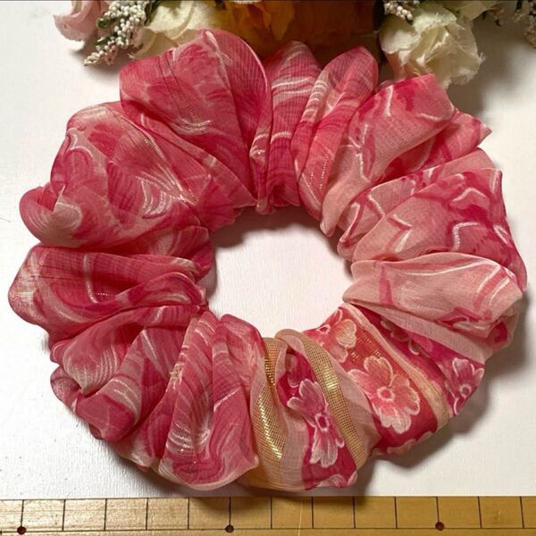 ハンドメイドシュシュ☆花柄ピンク