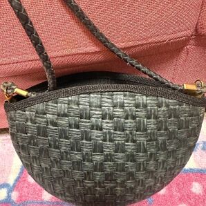 バッグ LA BAGAGERIE 編み込みブラックポシェット