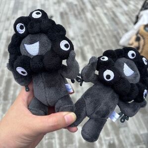 ミャクミャクぬいぐるみ ブラック 再販 キーホルダーお座り1体