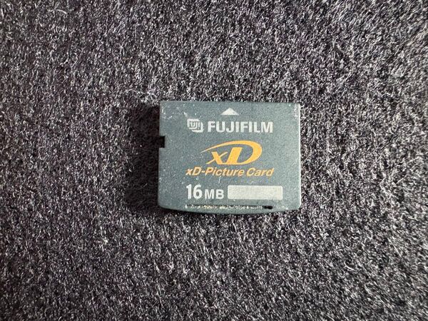 xD-Picture card 16MB FUJIFILM xDピクチャーカード 初期化 動作確認済みあ