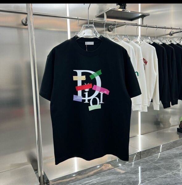 Tシャツ ブラックorホワイト