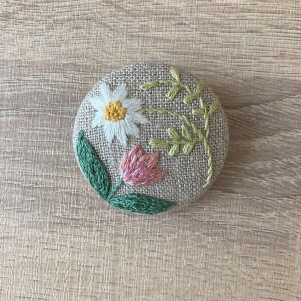 お花 刺繍 ブローチ ハンドメイド
