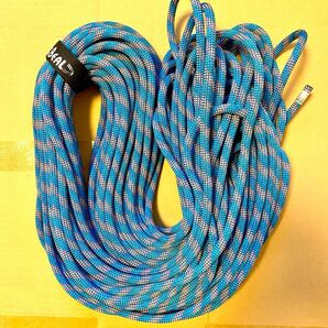 べアール ブースター 9.7mm ドライ ユニコア 50m クライミングロープ
