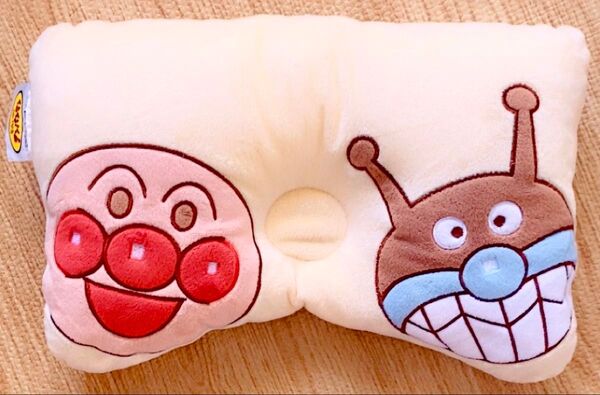 アンパンマン バイキンマン 枕 まくら 幼児 子供 美品 お昼寝 かわいい ベビー