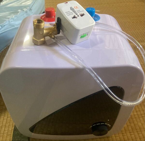 電気給湯器小型温水器給湯器 ミニ電気加熱器 瞬間式温水器 電気温水ヒーター 110V。30-65度 無段階温度可調節