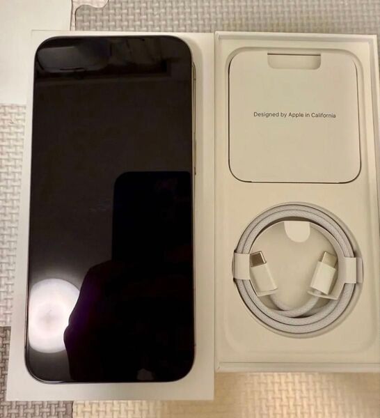 iPhone 15 Pro Max 256GB ナチュラルチタニウム