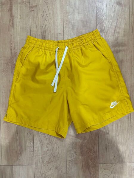 NIKE ウーブン ショーツ ハーフパンツ ナイキ イエロー 黄色 Sサイズ ショートパンツ