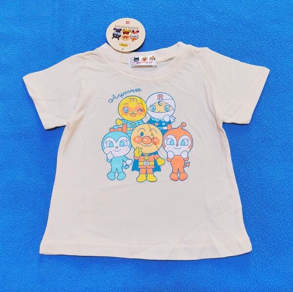 110cm 新品 アンパンマン 立ち5キャラ半袖Tシャツ アイボリー Tシャツ
