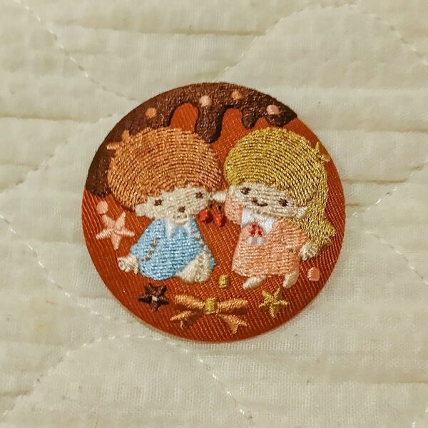 サンリオ 刺繍缶バッジ キキララ 刺繍缶バッジビスケット3 リトルツインスターズ