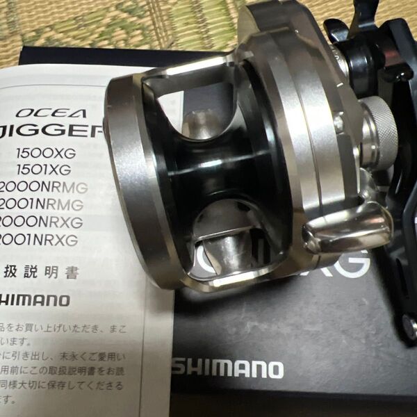 値下げ シマノ 21 オシアジガー 2000NRXG 右ハンドル 美品